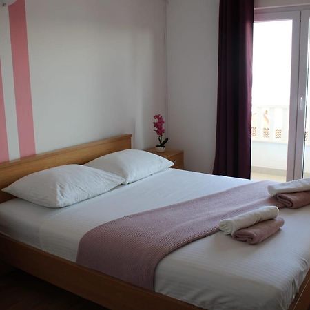 Apartments Renata Seget Donji Bagian luar foto