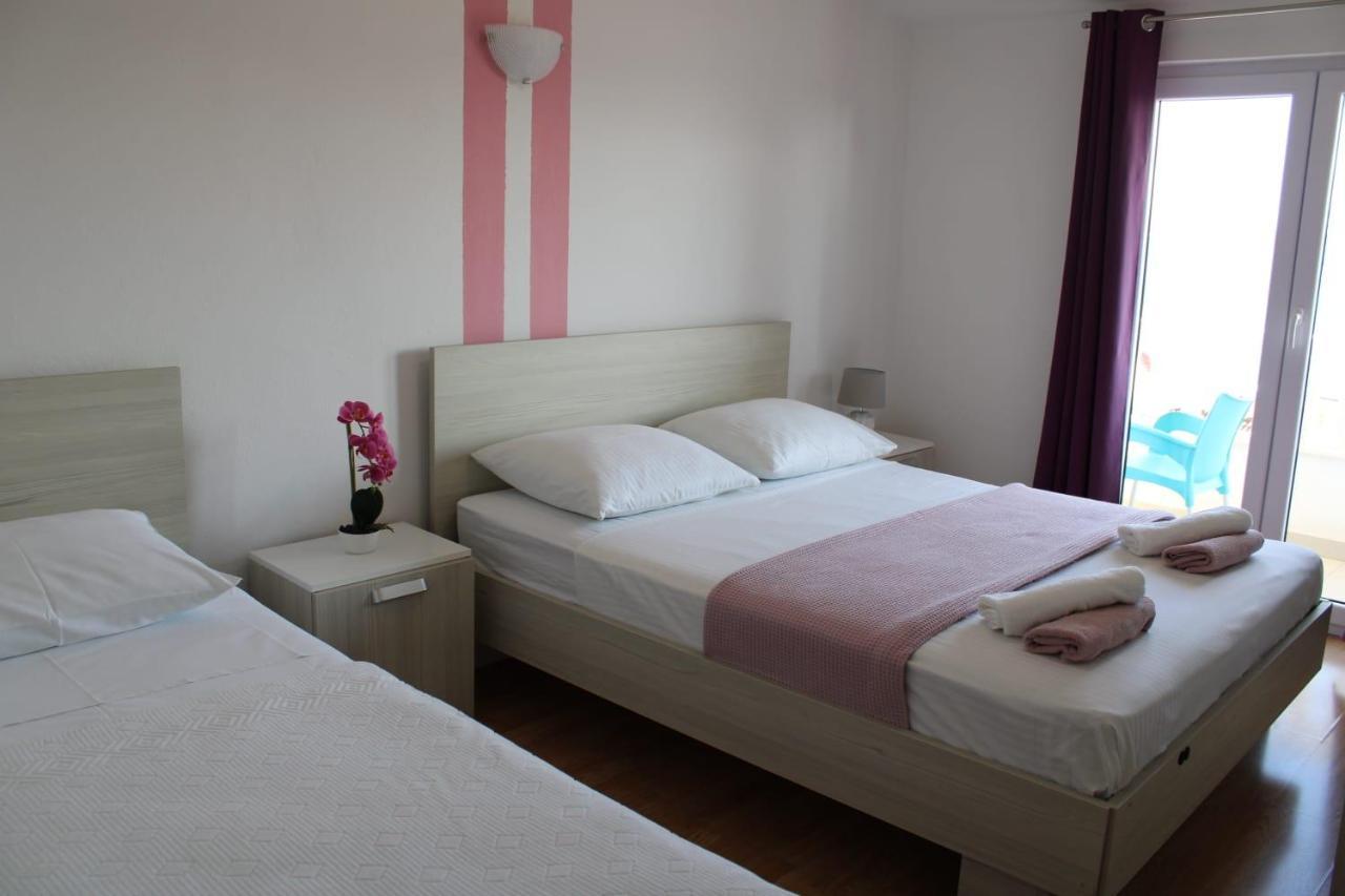 Apartments Renata Seget Donji Bagian luar foto