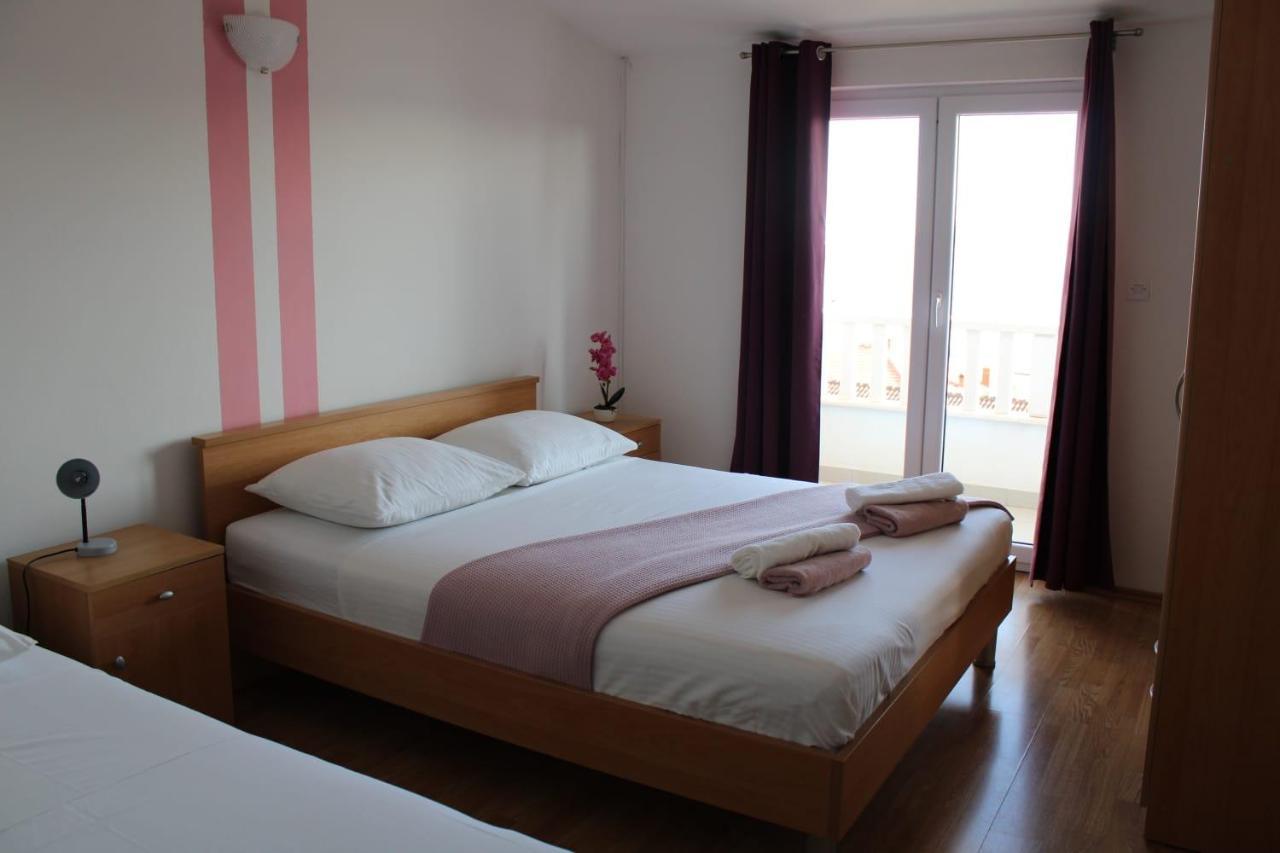 Apartments Renata Seget Donji Bagian luar foto