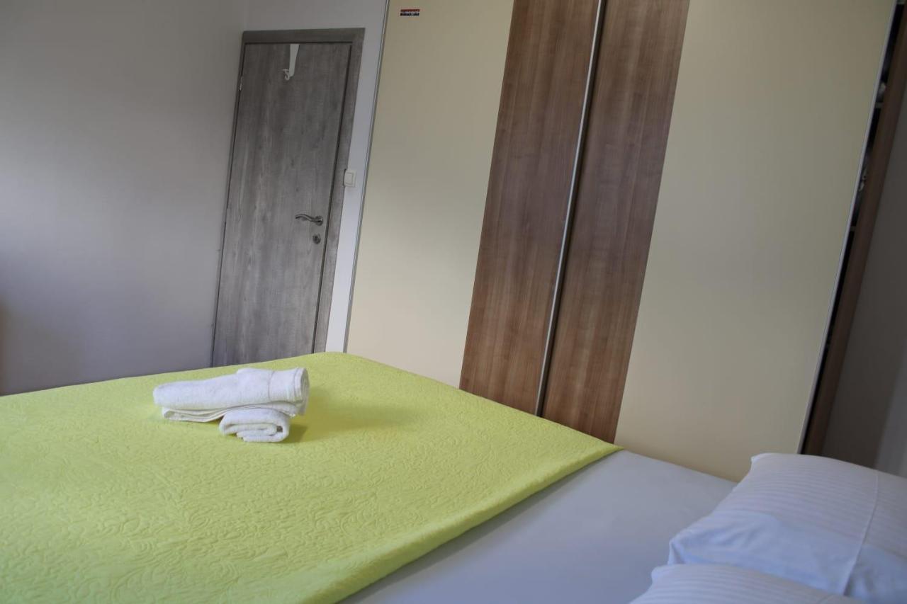 Apartments Renata Seget Donji Bagian luar foto