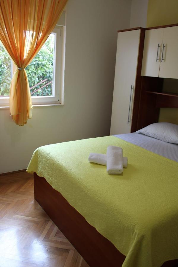 Apartments Renata Seget Donji Bagian luar foto