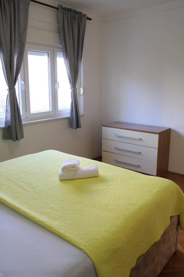 Apartments Renata Seget Donji Bagian luar foto
